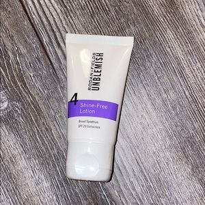 Rodan+Fields UNBLEMISH Shine-Free Lotion